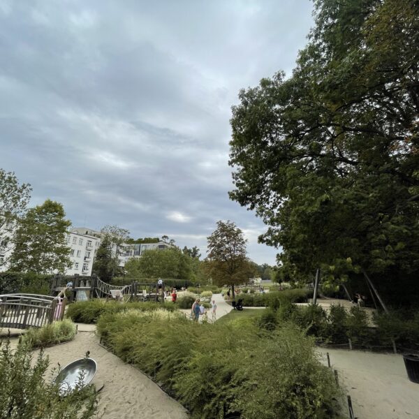 plac zabaw w łazienkach królewskich